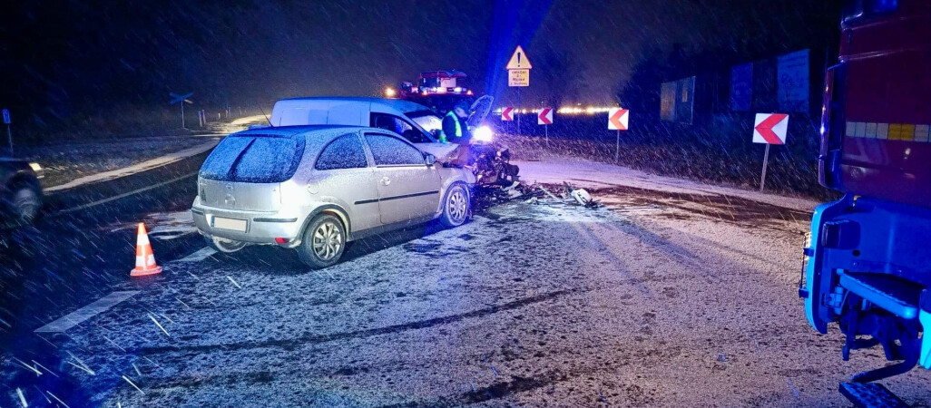 Wypadek na DK 11 pod Ujściem. Jedna osoba w szpitalu 